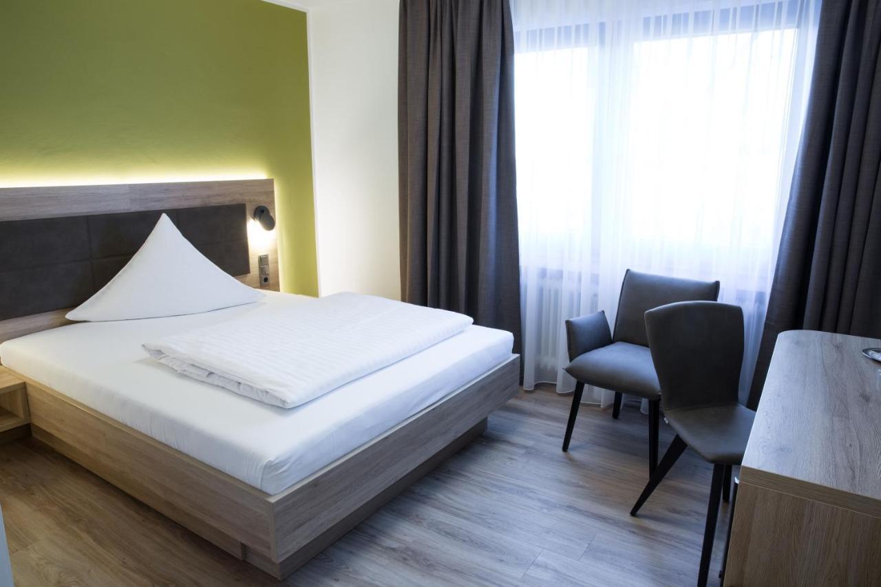 Gaestehaus Hotel Wilms Cologne Exterior photo